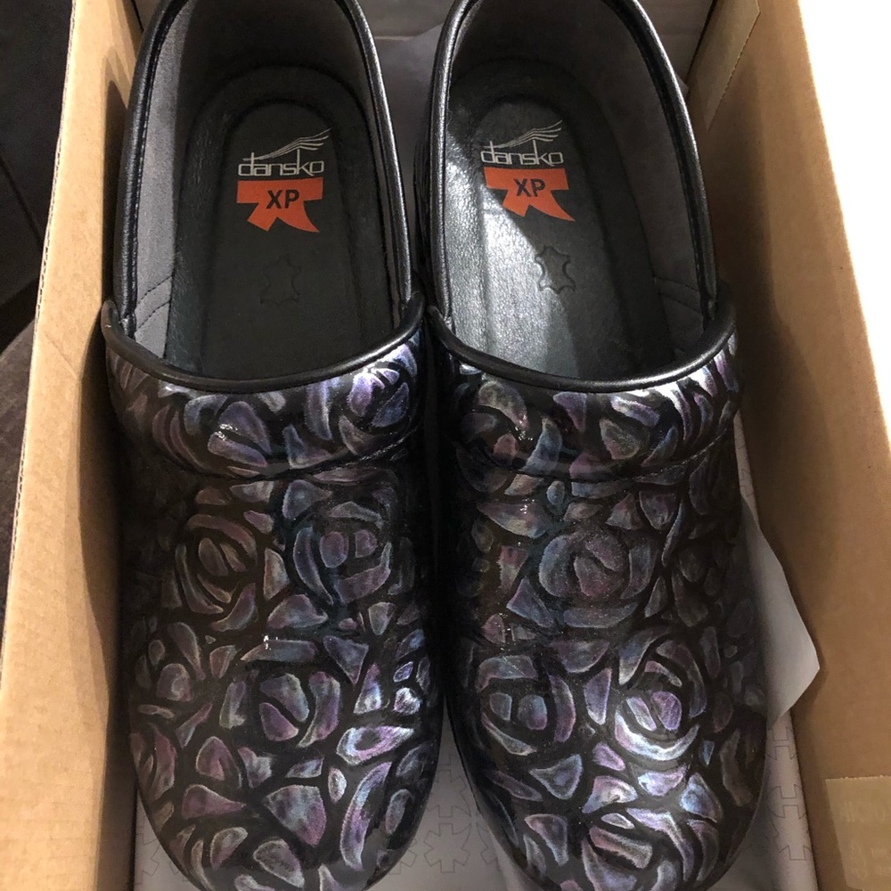 Dansko nursing shoe